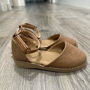 Toddler Girl Old Navy Ballerina Shoes Size 8